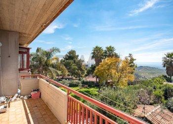 Balcone - Apartment SP13
 
49, Motta Sant'Anastasia - photo 12