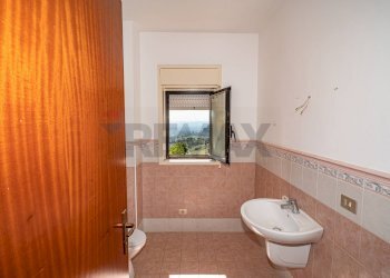 Bagno - Apartment SP13
 
49, Motta Sant'Anastasia - photo 20