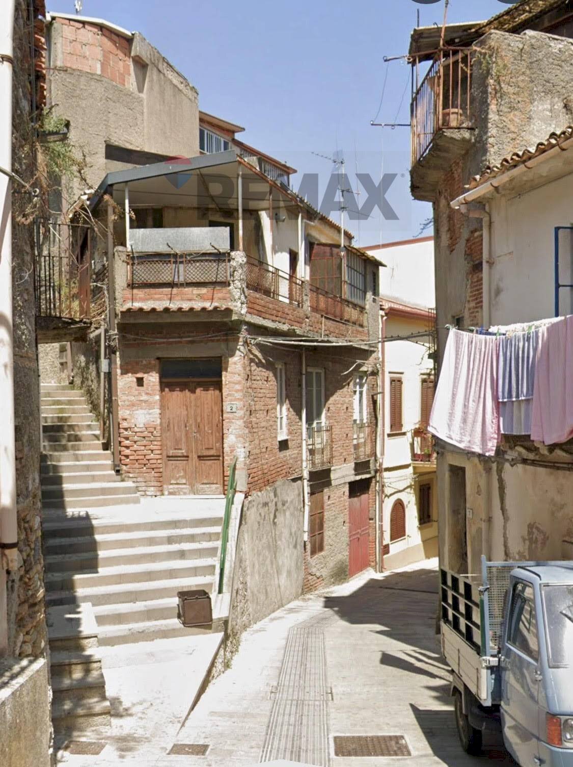 Edificio all\'aperto - Casa semi indipendente Via Misericordia
2, Gualtieri Sicaminò - foto 2