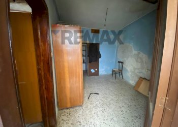 Hall / corridoio - Semi-detached house Via Misericordia
 
2, Gualtieri Sicaminò - photo 13