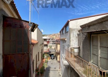 Edificio all\'aperto - Semi-detached house Via Misericordia
 
2, Gualtieri Sicaminò - photo 19