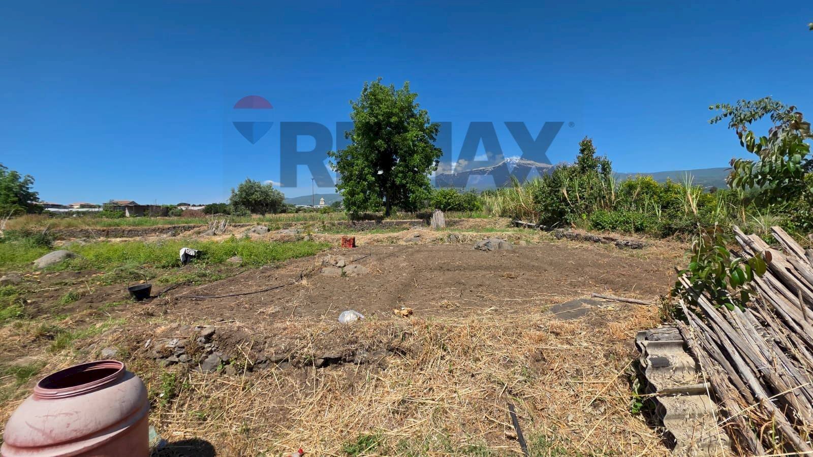Vista delle montagne - Terreno agricolo Via Ugo Foscolo
 
68/C, Giarre - foto 1
