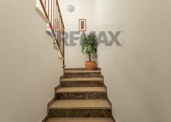 Scale - Casa indipendente Via San Giovanni Battista
 
32, Caltagirone - foto 7
