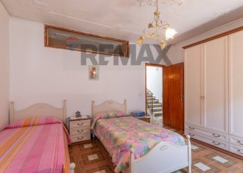 Camera / camera da letto - Casa indipendente Via San Giovanni Battista
 
32, Caltagirone - foto 17