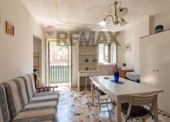 Sala da pranzo - Casa indipendente Via San Giovanni Battista
 
32, Caltagirone - foto 18