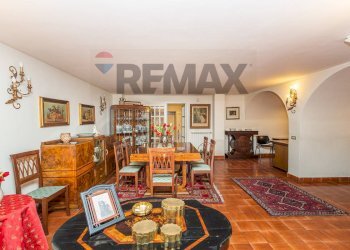 Sala da pranzo - Villa Via Umberto, San Gregorio di Catania - foto 25