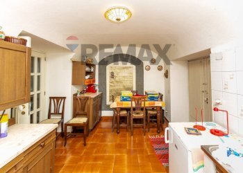 Sala da pranzo - Villa Via Umberto, San Gregorio di Catania - foto 32