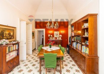 Sala da pranzo - Villa Via Umberto, San Gregorio di Catania - foto 42