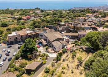 Edificio all\'aperto - Villa Via Umberto, San Gregorio di Catania - foto 123