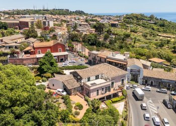 Edificio all\'aperto - Villa Via Umberto, San Gregorio di Catania - foto 132