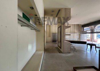 Ricezione / Lobby - Negozio Via Umberto
24, Sant'Agata Li Battiati - foto 4