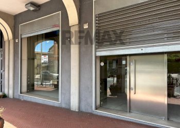 Terrazza - Negozio Via Umberto
24, Sant'Agata Li Battiati - foto 12