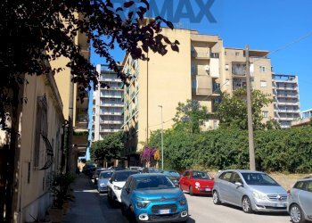 Edificio all\'aperto - Box Via Giovanni Pascoli
 
3, Caltagirone - photo 13