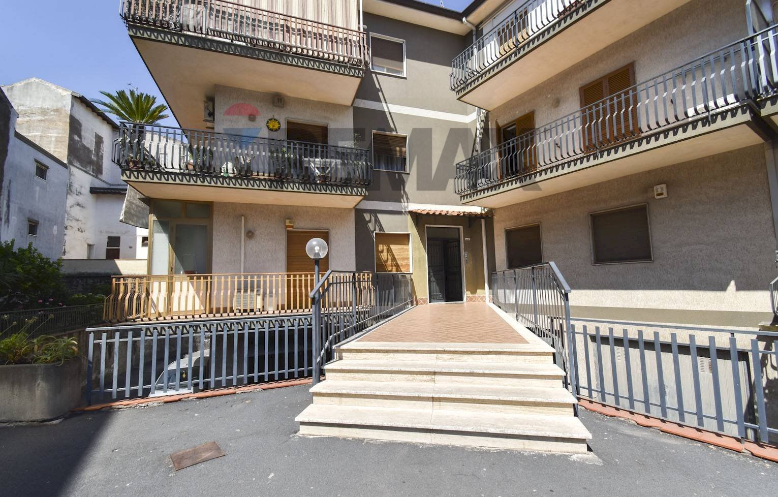Edificio all\'aperto - Three-room apartment Via San Martino
16, Acireale - photo 3