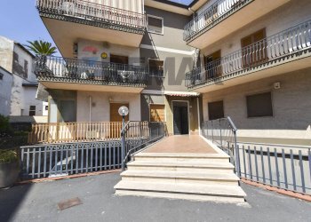 Edificio all\'aperto - Three-room apartment Via San Martino
 
16, Acireale - photo 3