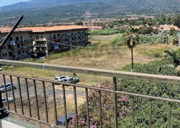 Vista delle montagne - Attic Via Spiaggia
 
117, Mascali - photo 26