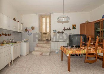 Cucina - Semi-detached house Via San Leonardo
 
31, Caltagirone - photo 15