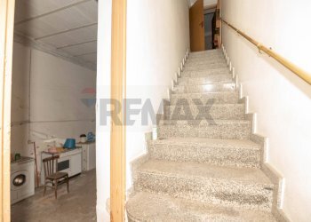 Scale - Semi-detached house Via San Leonardo
 
31, Caltagirone - photo 20