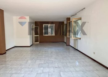Stanza vuota - Magazzino Via Vincenzo Casagrandi
49, Catania - foto 1