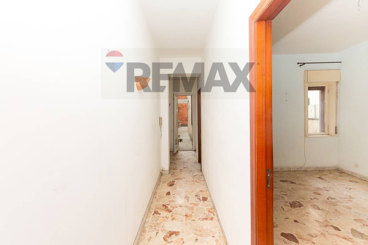 Hall / corridoio - Four-room apartment Via Nazario Sauro
 
19, Aci Castello - photo 3