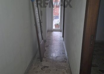 Hall / corridoio - Quadrilocale Via Nazario Sauro
 
19, Aci Castello - foto 5