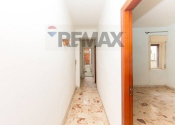 Hall / corridoio - Four-room apartment Via Nazario Sauro
 
19, Aci Castello - photo 3