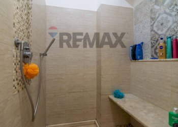 Bagno - Quadrilocale Via Erasmo Marotta
 
8, Catania - foto 26