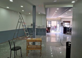 Soggiorno - Locale Commerciale Via Palermo
 
220, Catania - foto 4