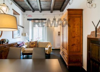 Sala da pranzo - Appartamento Piazza San Nicolò
 
23, Randazzo - foto 15