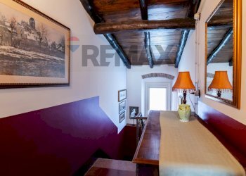 Hall / corridoio - Appartamento Piazza San Nicolò
 
23, Randazzo - foto 36