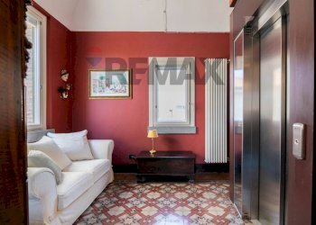 Soggiorno - Appartamento Piazza San Nicolò
 
23, Randazzo - foto 41