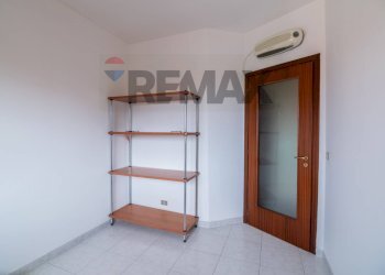 Stanza vuota - Appartamento Viale Benedetto Croce
 
14, Catania - foto 25