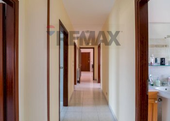 Hall / corridoio - Appartamento Viale Benedetto Croce
 
14, Catania - foto 27