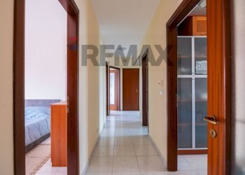 Hall / corridoio - Appartamento Viale Benedetto Croce
 
14, Catania - foto 28