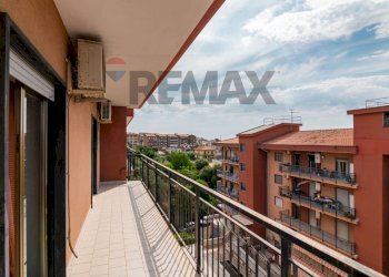 Balcone - Appartamento Viale Benedetto Croce
 
14, Catania - foto 29