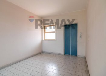 Stanza vuota - Appartamento Viale Benedetto Croce
 
14, Catania - foto 35