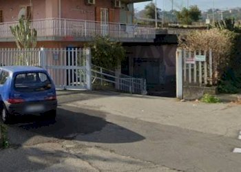 Casa all\'aperto - Locale Commerciale Via Dafni
6, Aci Catena - foto 9