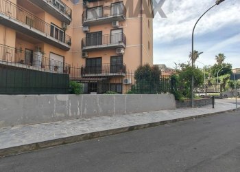 Edificio all\'aperto - Trilocale Via Del Potatore
 
56, Catania - foto 3