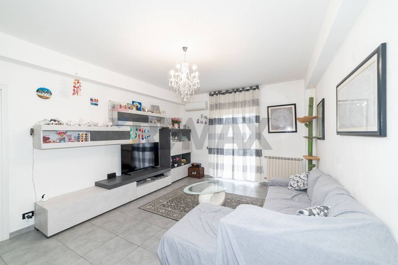 Soggiorno - Apartment via pulei
 
4, Mascalucia - photo 1