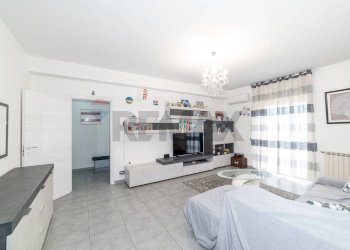 Soggiorno - Apartment via pulei
 
4, Mascalucia - photo 3