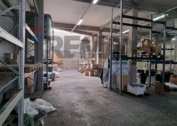 Dispensa di stoccaggio - Shed Via Giosuè Carducci
6, Motta Sant'Anastasia - photo 11