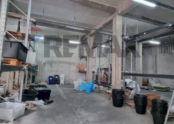 Dispensa di stoccaggio - Shed Via Giosuè Carducci
6, Motta Sant'Anastasia - photo 13