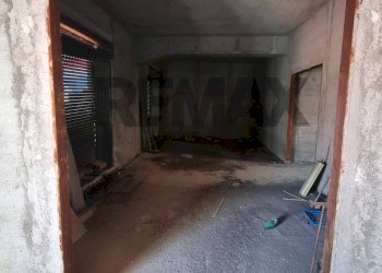 Parcheggio - Shed Via Giosuè Carducci
6, Motta Sant'Anastasia - photo 21