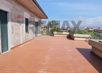 Terrazza - Shed Via Giosuè Carducci
6, Motta Sant'Anastasia - photo 23