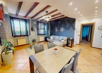 Sala da pranzo - Trilocale vittorio veneto
 
52, Vignate - foto 4