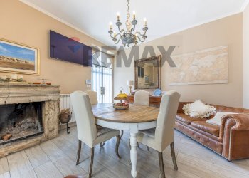 Sala da pranzo - Villa Via Anagnina
 
31, Grottaferrata - foto 6