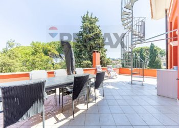 Terrazza - Villa Via Anagnina
 
31, Grottaferrata - foto 20