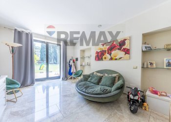 Soggiorno - Villa Via Anagnina
 
31, Grottaferrata - foto 31