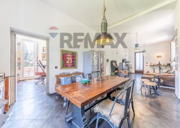 Sala da pranzo - Villa Via Anagnina
 
31, Grottaferrata - foto 48