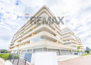 Edificio all\'aperto - Appartamento Viale Leonida Tonelli
81, Roma - foto 1